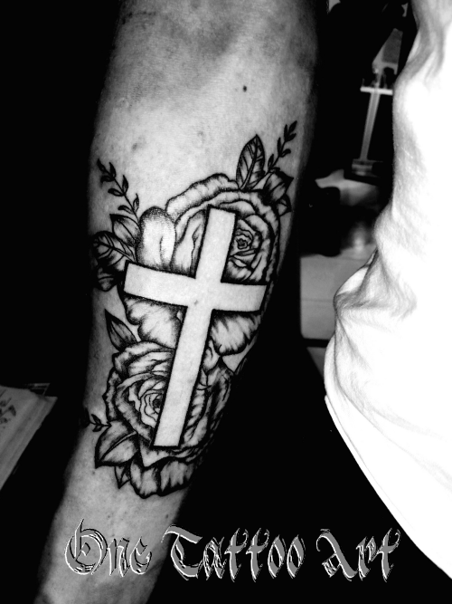 Croix one tattoo art