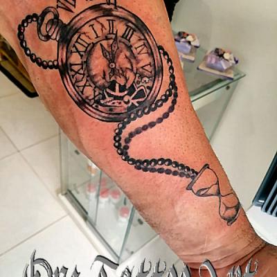 horloge one tattoo art