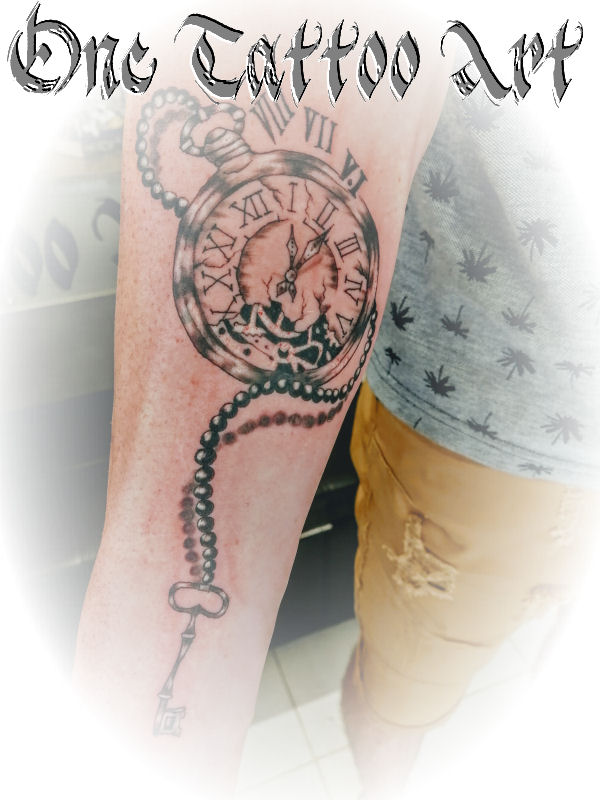 horloge tattoo-one tattoo art