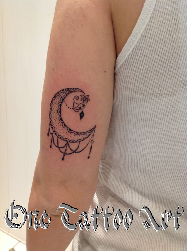 lune one tattoo art