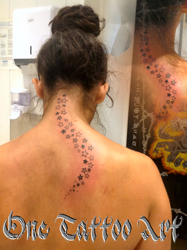 Nuée d'étoiles - One Tattoo Art