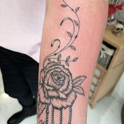 rose tattoo