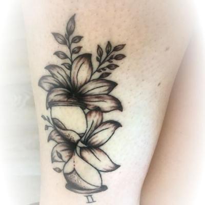 sablier one tattoo art