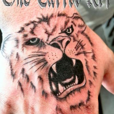 tattoo tête de lion - one tattoo art