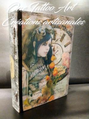 One tattoo art creation artisanales grimoire boite